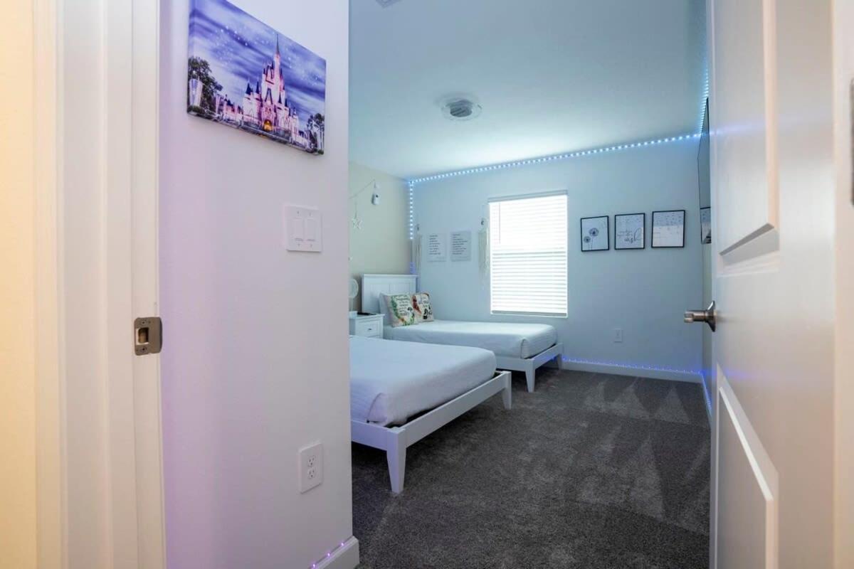 Gorgeous 4 Bedroom W Screened Pool Close To Disney 2653 키시미 외부 사진