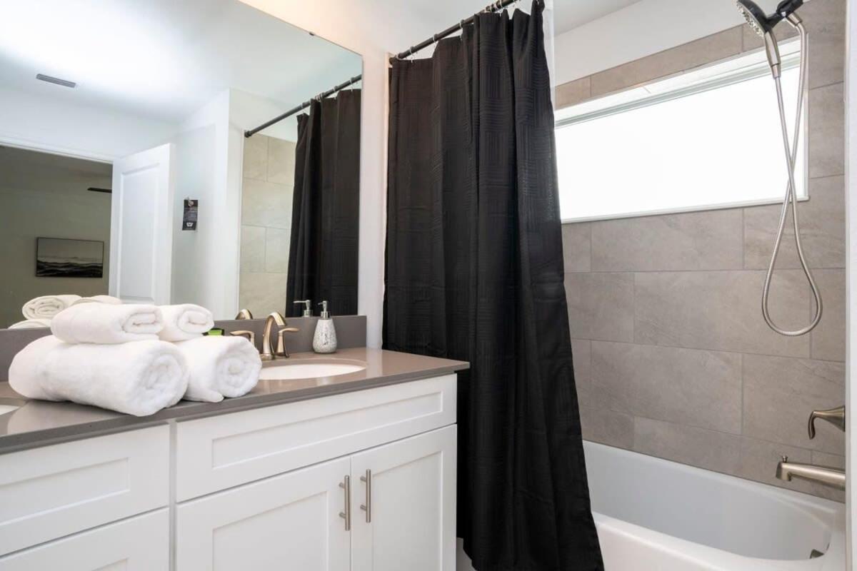 Gorgeous 4 Bedroom W Screened Pool Close To Disney 2653 키시미 외부 사진